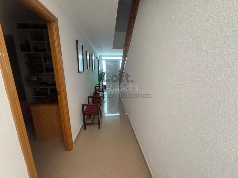 Foto 060367f2-c416-4099-ab3f-0e566facb56c. Chalet gran chalet en los montitos en Carretera de Sevilla - Los Montitos Badajoz