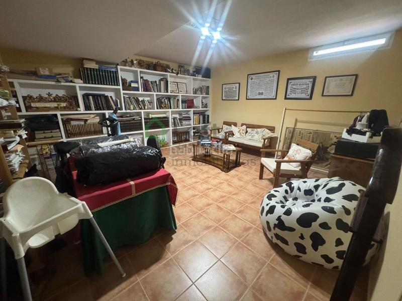 Foto 3bf40b1a-ab52-4fca-8767-19a7e024dfdd. Chalet gran chalet en los montitos en Carretera de Sevilla - Los Montitos Badajoz