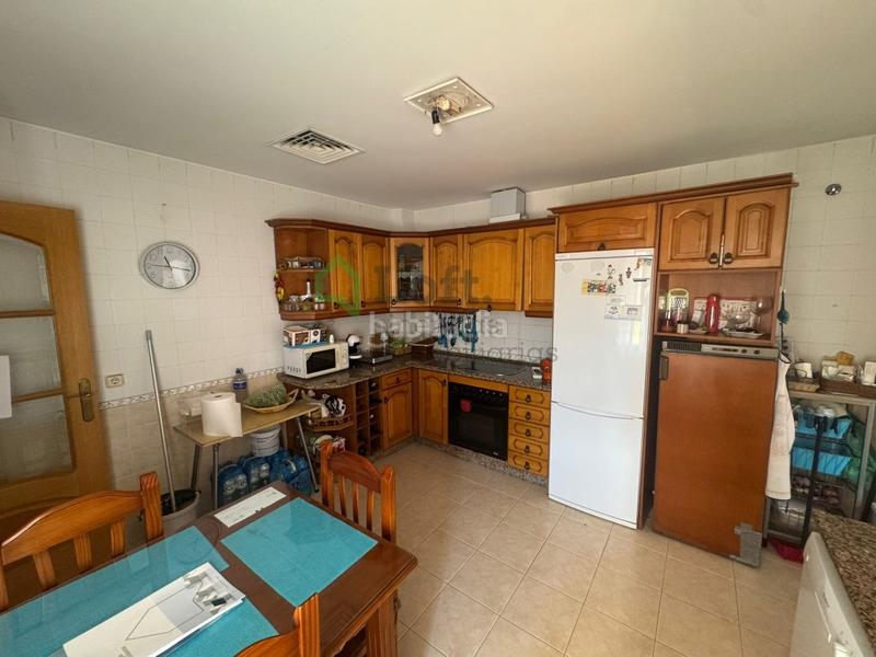 Foto 72252815-e7e9-4fe0-9152-e27956ae274f. Chalet gran chalet en los montitos en Carretera de Sevilla - Los Montitos Badajoz