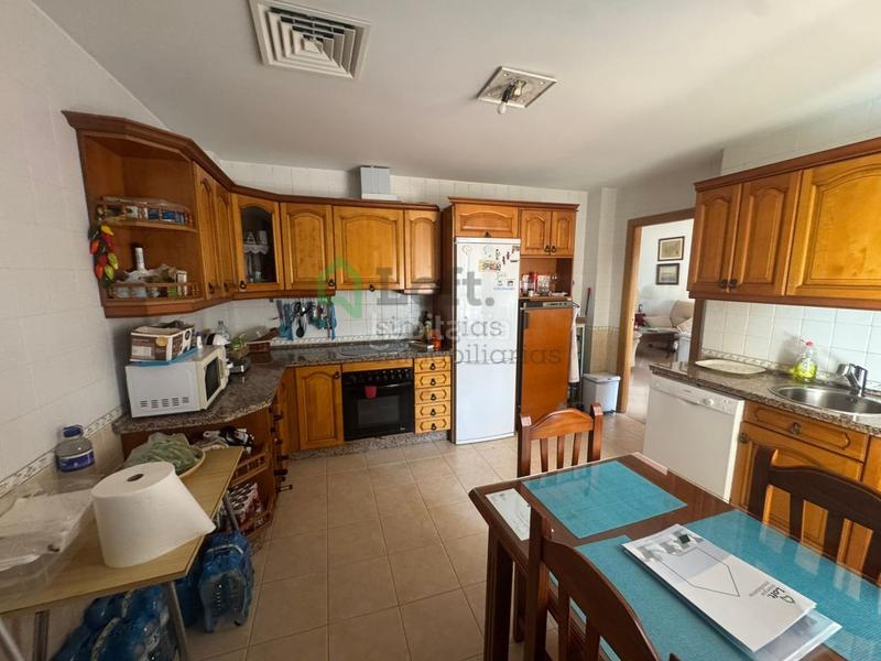 Foto 8ac81e04-4408-4a16-abf3-e6d8049ce3af. Chalet gran chalet en los montitos en Carretera de Sevilla - Los Montitos Badajoz