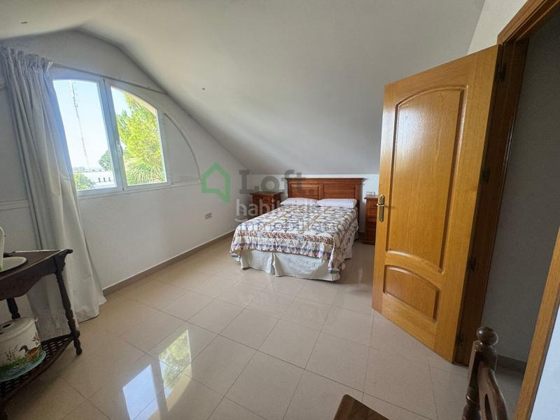 Foto 991c7e55-2ab7-4a21-84fd-35a8ad2525c5. Chalet gran chalet en los montitos en Carretera de Sevilla - Los Montitos Badajoz