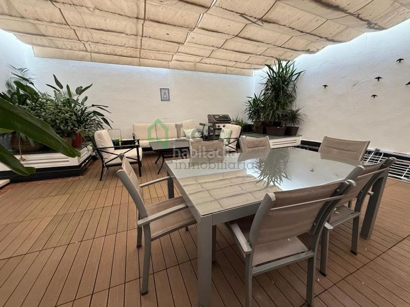 Foto ad17c283-36b7-4367-98de-03b670424f79. Piso gran piso reformado con terraza y 2 trasteros en pleno centro en Badajoz
