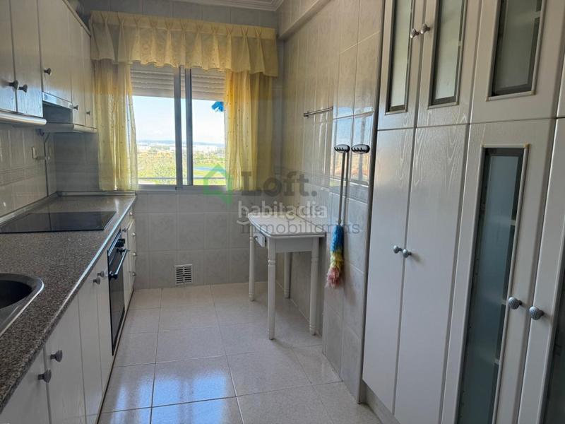 Foto 018f7b6c-ab0c-49de-8372-5c2acc26f057. Location appartement dans Santa Marina Badajoz