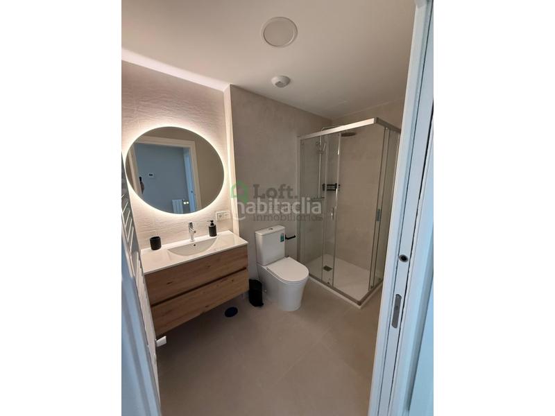 Foto b1cef07e-edf1-4c2e-9605-5f81f767dec2. Alquiler ático fabuloso ático a estrenar con piscina, terraza y garaje en Avenida Elvas en Badajoz