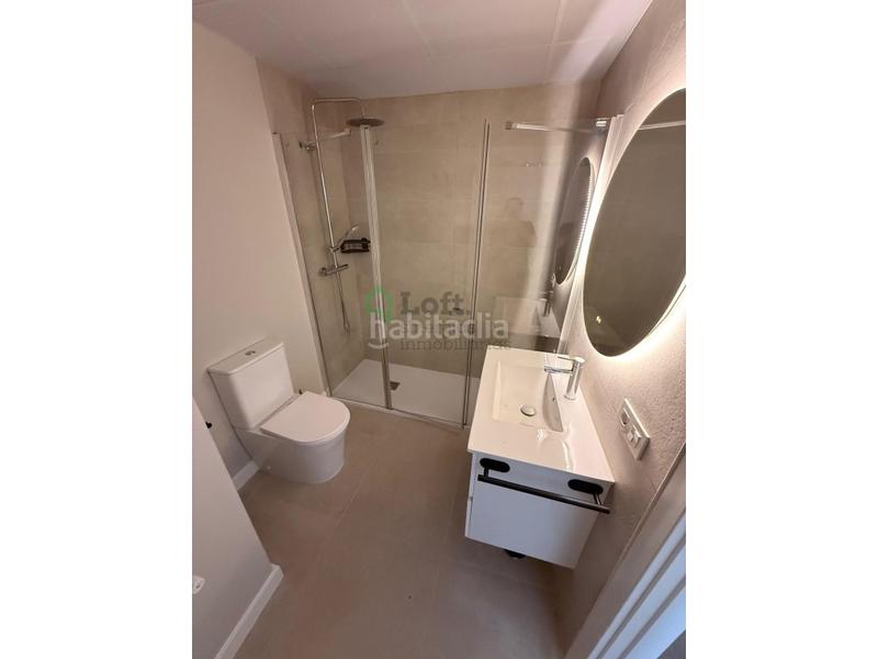 Foto d26070ba-4ce2-4330-8588-706f7a015d94. Alquiler ático fabuloso ático a estrenar con piscina, terraza y garaje en Avenida Elvas en Badajoz