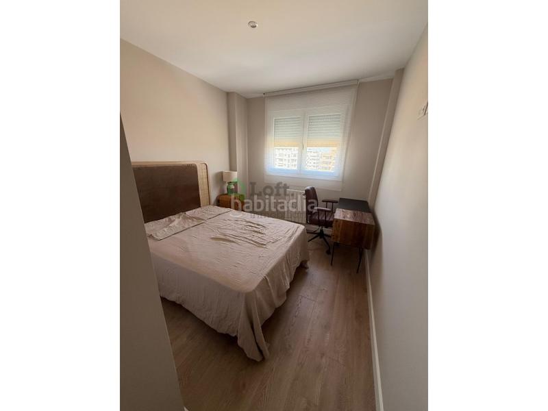 Foto e633e9b7-aa9c-4a57-8cdb-83cf57f8fd51. Alquiler ático fabuloso ático a estrenar con piscina, terraza y garaje en Avenida Elvas en Badajoz