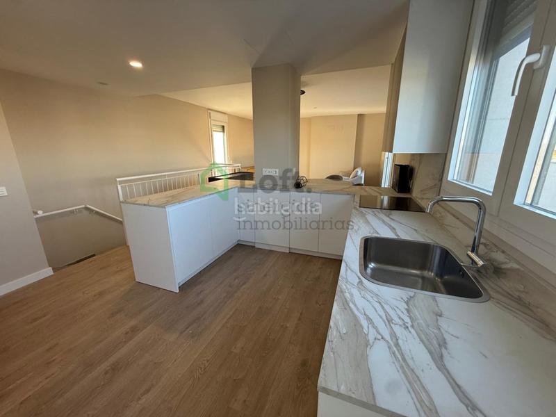 Foto 0cf47192-de31-4fa0-bd1a-6124a3425998. Rent penthouse with heating parking pool in Avenida Elvas Badajoz
