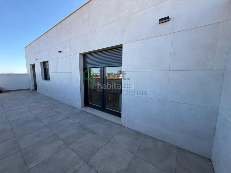 Foto 38af5309-50b4-491c-a945-9e4145498034. Rent penthouse with heating parking pool in Avenida Elvas Badajoz