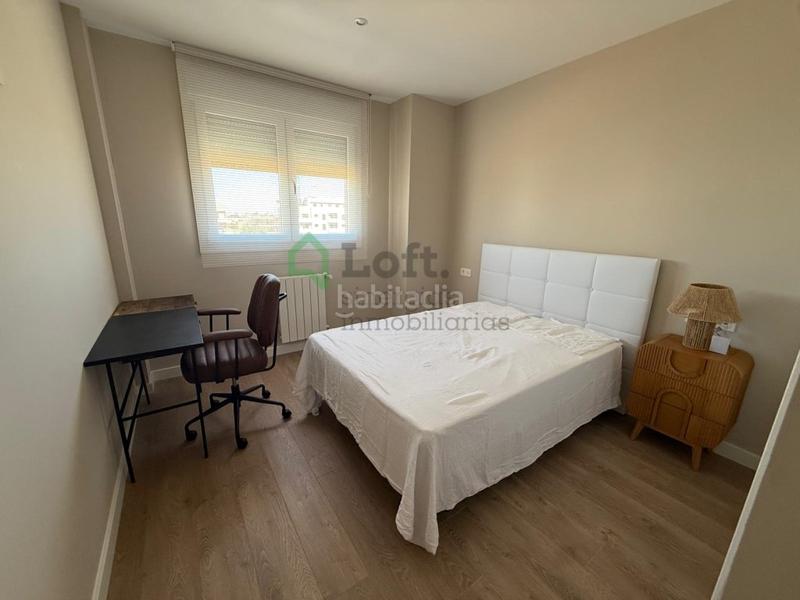 Foto 51d39333-056c-4ab5-b4a2-6e01575cb646. Rent penthouse with heating parking pool in Avenida Elvas Badajoz