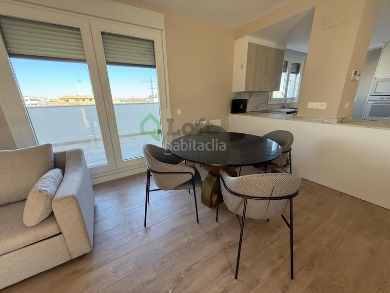 Foto c00826a4-7a93-434b-ae16-83de06103268. Rent penthouse with heating parking pool in Avenida Elvas Badajoz