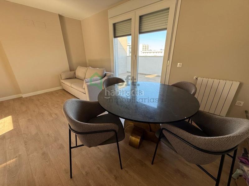 Foto d9164a35-2782-444f-8ce7-28dd34a95c76. Rent penthouse with heating parking pool in Avenida Elvas Badajoz