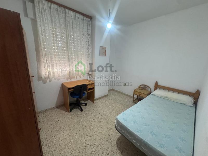 Foto 946d4187-915c-4ad6-a878-6b39ec1e897e. Alquiler piso  en alquiler zona inmejorable en Badajoz