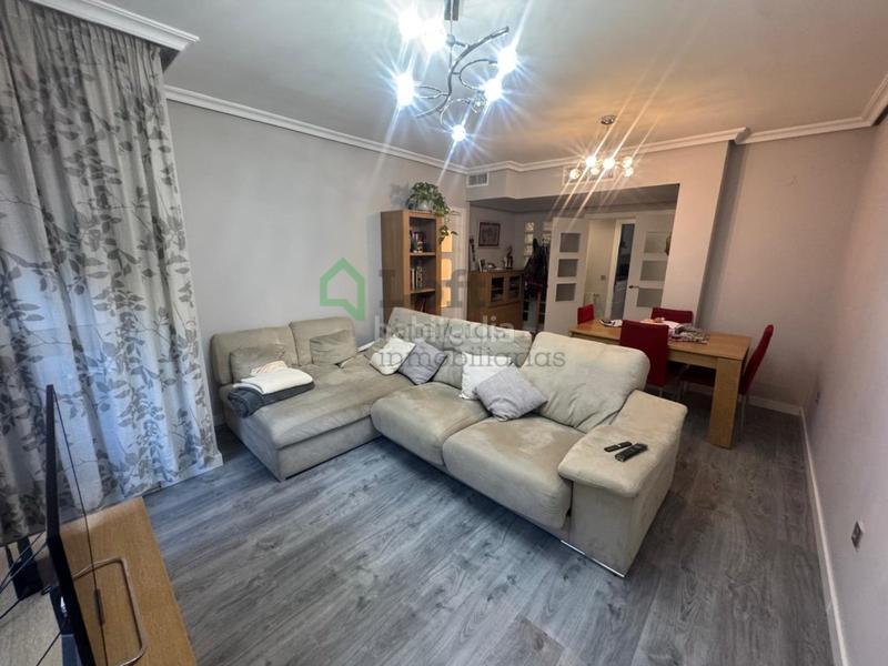 Foto b6c5af6a-a24b-46c2-b3a9-a3d097f0ca30. Flat in Pardaleras Badajoz