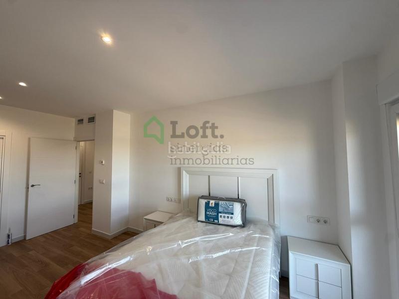 Foto ba6e25af-3e23-4d10-9dd4-9d99a7f08b30. Lloguer apartament amb calefacció aparcament piscina a Badajoz