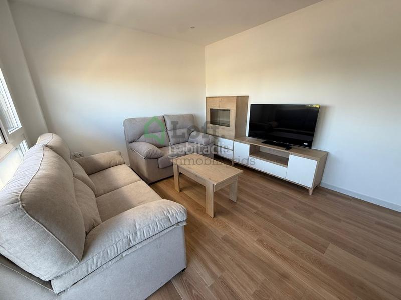 Foto cb7ec5a1-7570-4dce-98b4-e32a8b469a16. Lloguer apartament amb calefacció aparcament piscina a Badajoz