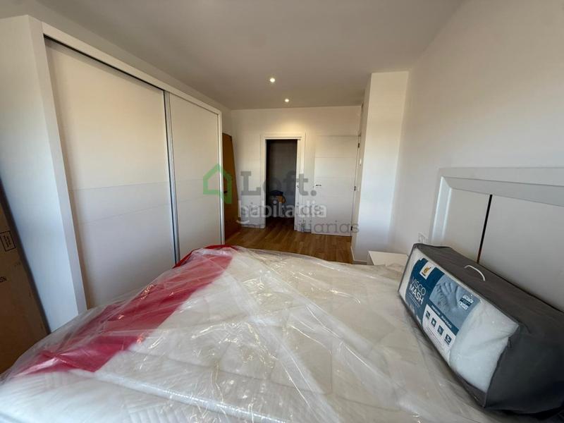 Foto e5617bda-2952-4481-aee9-bf3f95dc9f1d. Lloguer apartament amb calefacció aparcament piscina a Badajoz