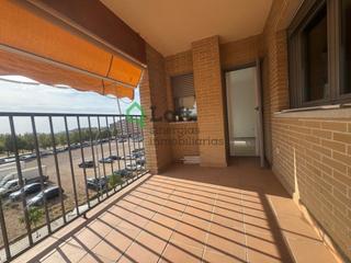 Location Appartement à Maria Auxiliadora - Barriada de Llera. Piso con garaje en maría auxiliadora
