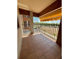 Location Appartement à Maria Auxiliadora - Barriada de Llera. Piso con garaje en maría auxiliadora