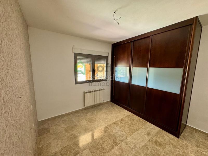 Foto c0dc79c1-b75d-4d83-bbef-1e9271f30dc1. Location appartement avec chauffage parking dans Maria Auxiliadora - Barriada de Llera Badajoz