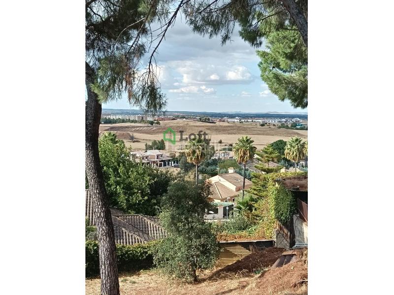 Foto 24adee57-d8ad-44d9-b579-9145190cafe8. Wohngrundstück in Carretera de Sevilla - Los Montitos Badajoz