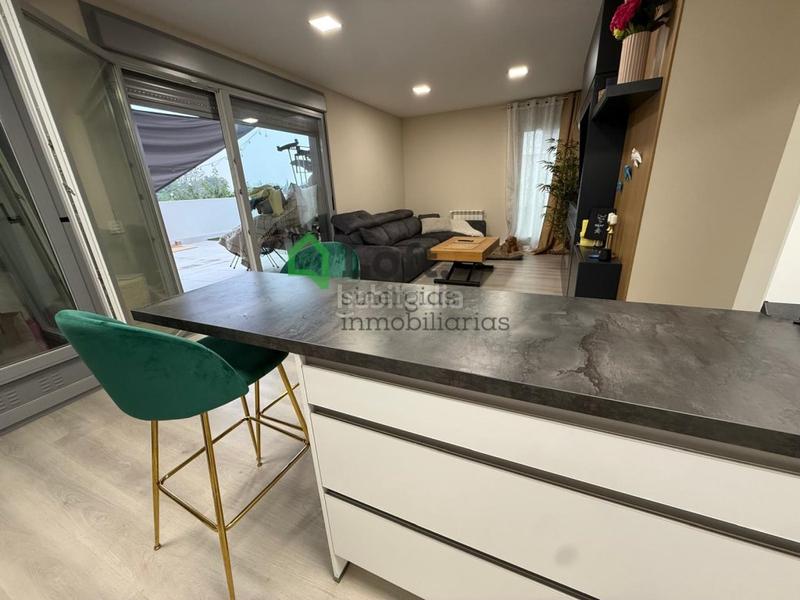 Foto 053c2b2c-8745-4991-baba-710ce50fb54e. Apartament amb aparcament a Avenida Elvas Badajoz