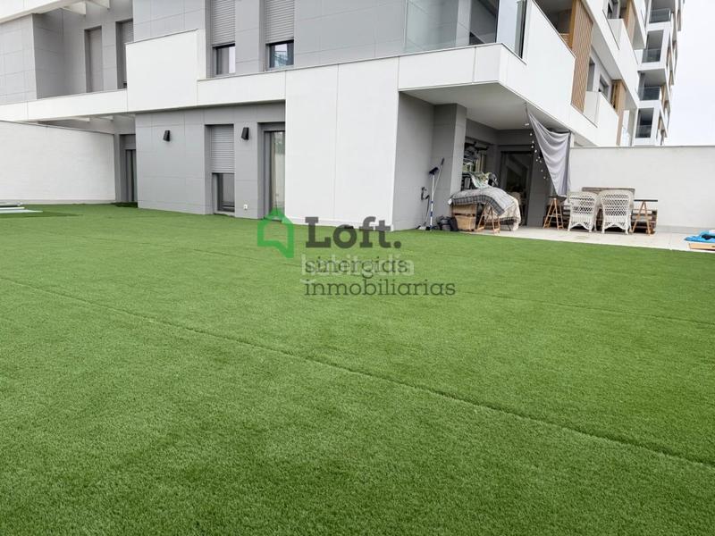 Foto 06e8d48b-4b9f-4336-9db9-676e55058419. Apartament amb aparcament a Avenida Elvas Badajoz