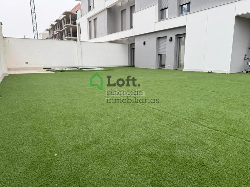Foto 52840cba-2a2e-49ca-bccd-ee7e82b85962. Apartament amb aparcament a Avenida Elvas Badajoz