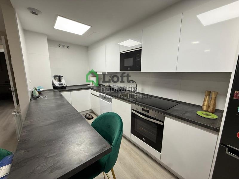 Foto c0451269-a693-4095-b380-ea5f13cfbb5f. Apartament amb aparcament a Avenida Elvas Badajoz