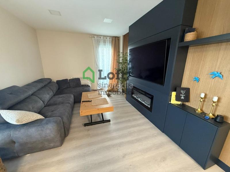 Foto d7b98bb8-7fd7-4acd-85bb-6fd2ddb0fd9e. Apartament amb aparcament a Avenida Elvas Badajoz
