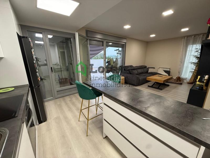 Foto ff48fc21-45e1-4298-86d9-324fa433fc9c. Apartament amb aparcament a Avenida Elvas Badajoz