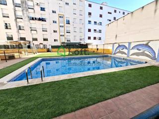 Apartament a La Estación. Apartamento con garaje y piscina