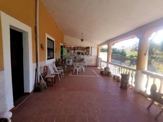 Location Maison jumelée à Avenida Elvas. Chalet pareado en avda. de elvas próximo al próximo al faro
