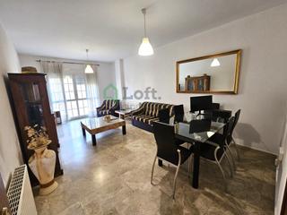 Pis a Avenida Elvas. Piso con patio, garaje y trastero en jardines del guadiana