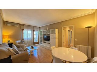 Location Appartement à Santa Marina. Piso reformado de 3 dormitorios en avd. de colon corte inglés