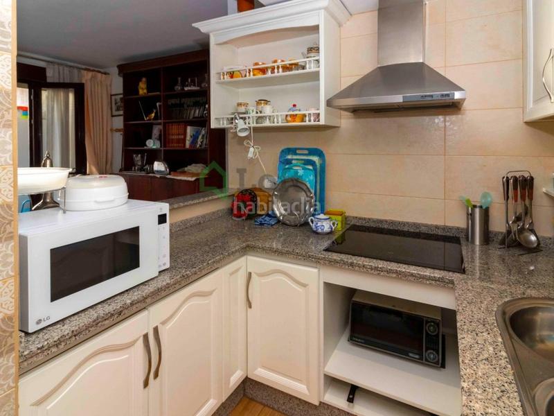 Foto c9fbd377-d853-471e-9378-226347aaab80. Flat with parking in Santa Marina Badajoz