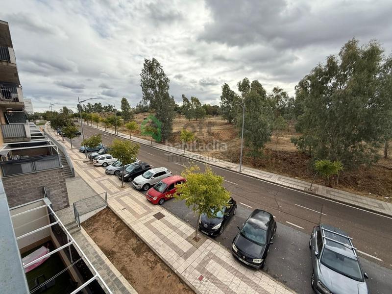 Foto 31e96e0a-5463-4941-a23e-564bbde82513. Piso exclusiva vivienda en la pilara en Carretera de Sevilla - Los Montitos Badajoz