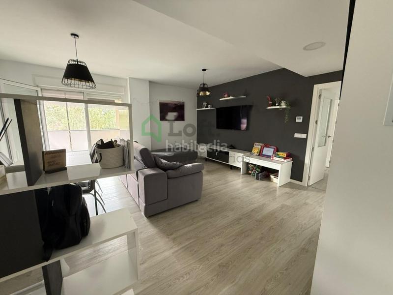 Foto 6c35605b-c32e-4ff8-a4a3-dad72bddc2f4. Piso exclusiva vivienda en la pilara en Carretera de Sevilla - Los Montitos Badajoz