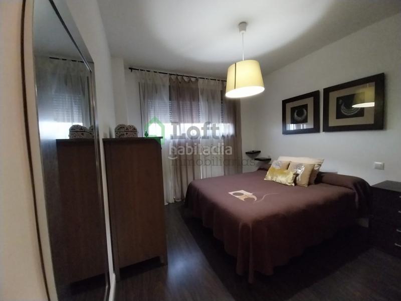 Foto b9929236-c86f-4634-a5e4-ff5e29cb7dad. Apartament amb aparcament a Carretera de Sevilla - Los Montitos Badajoz