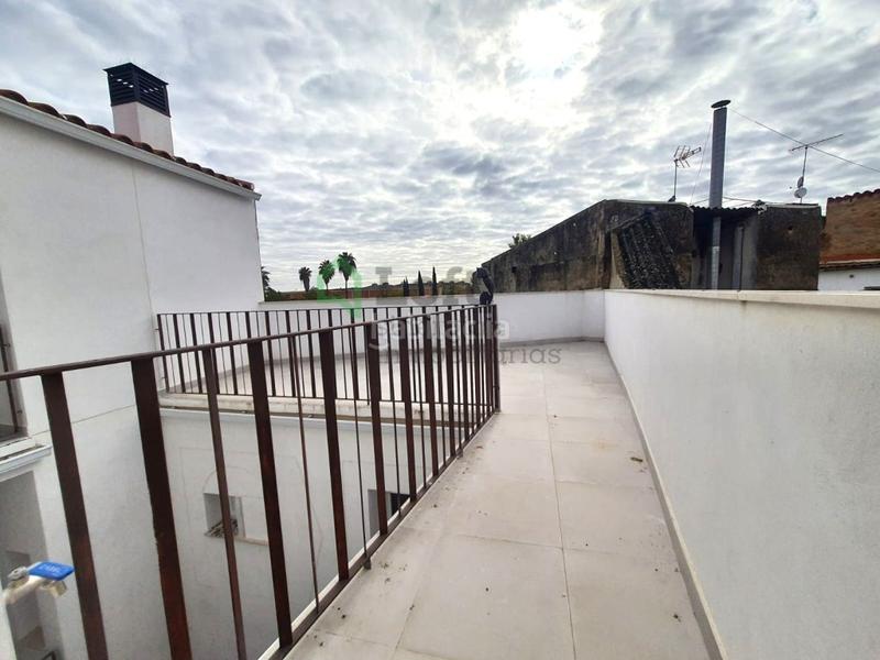 Foto 1829a8e6-b8fc-4aa8-91b2-43908a69278c. Apartamento  a estrenar con terraza en Casco Antiguo en Badajoz