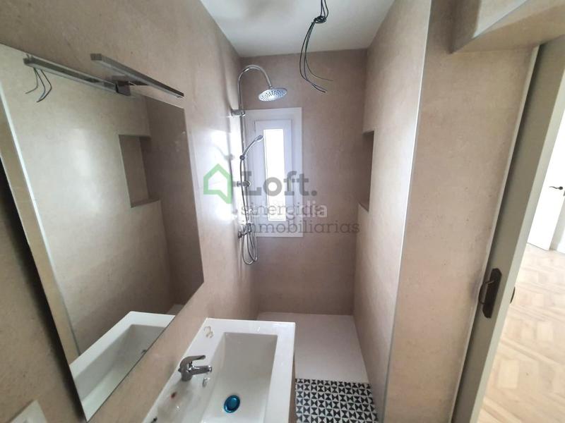 Foto 959dbefa-7c11-4706-ac83-805e51ff5485. Apartamento  a estrenar con terraza en Casco Antiguo en Badajoz