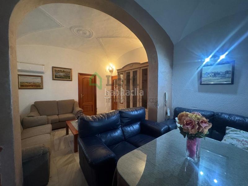 Foto 14b476ed-41ae-4b0a-a946-eacde07927ec. Casa con parcheggio in Carretera de Sevilla - Los Montitos Badajoz