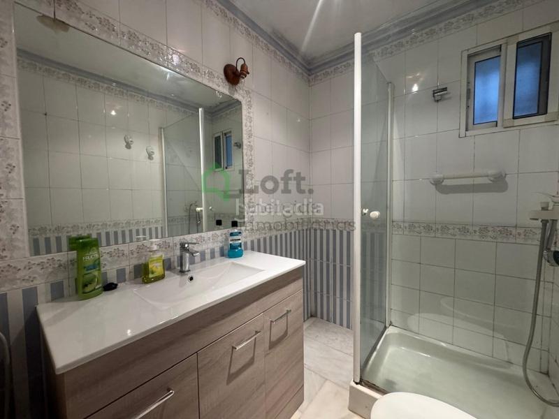 Foto 497d8f91-087a-4f2d-9401-308afbdfef17. Casa con parcheggio in Carretera de Sevilla - Los Montitos Badajoz