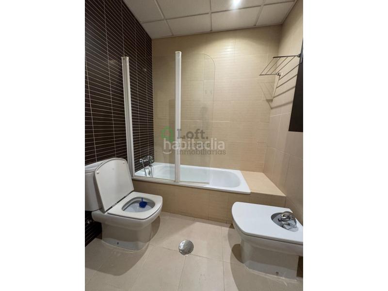 Foto 6942bad1-f255-45eb-94d4-934b4a49b55d. Dúplex estupendo dúplex con garaje y trastero en Maria Auxiliadora - Barriada de Llera Badajoz