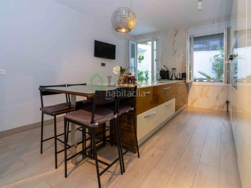 Foto 61be5203-4a93-4eb8-a8cc-8956723e7f40. Casa a Casco Antiguo Badajoz