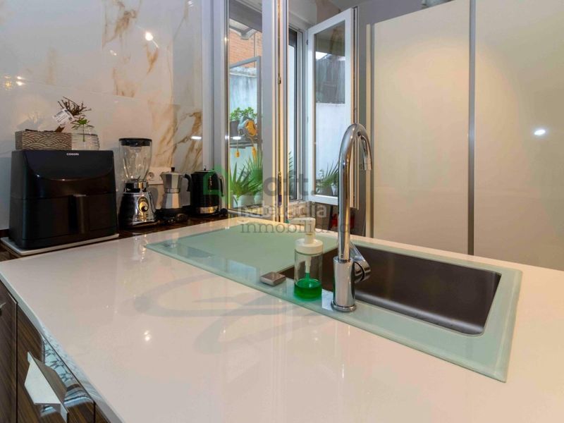 Foto c91e2cfe-0429-4ea9-b59d-30f1be8c897e. Casa a Casco Antiguo Badajoz