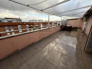 Rent Duplex in Maria Auxiliadora - Barriada de Llera. Dúplex semi amueblado en cerro del viento