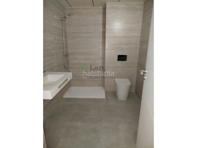 Foto 60d90973-4a0a-419e-a010-3eab91245a97. Apartament amb calefacció aparcament piscina a La Estación Badajoz