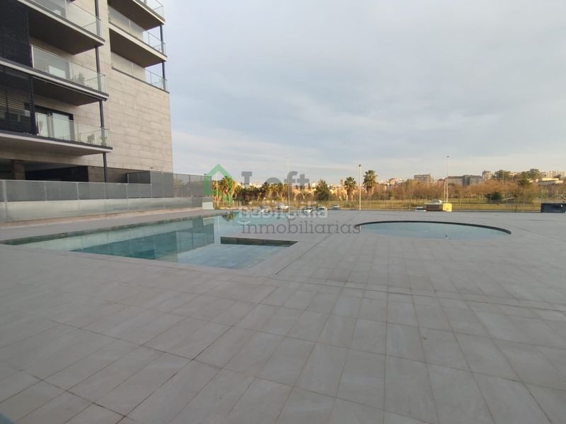 Foto 8301e819-0f4b-449a-9bf5-fc3d08650c3f. Apartament amb calefacció aparcament piscina a La Estación Badajoz