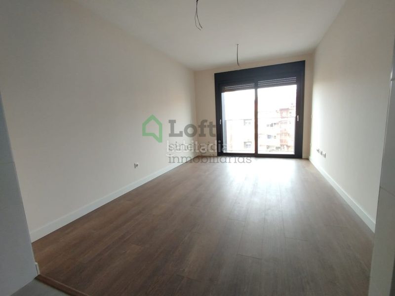Foto 9593d5e9-919a-40fb-b4fb-2b16f42f7ff1. Apartament amb calefacció aparcament piscina a La Estación Badajoz