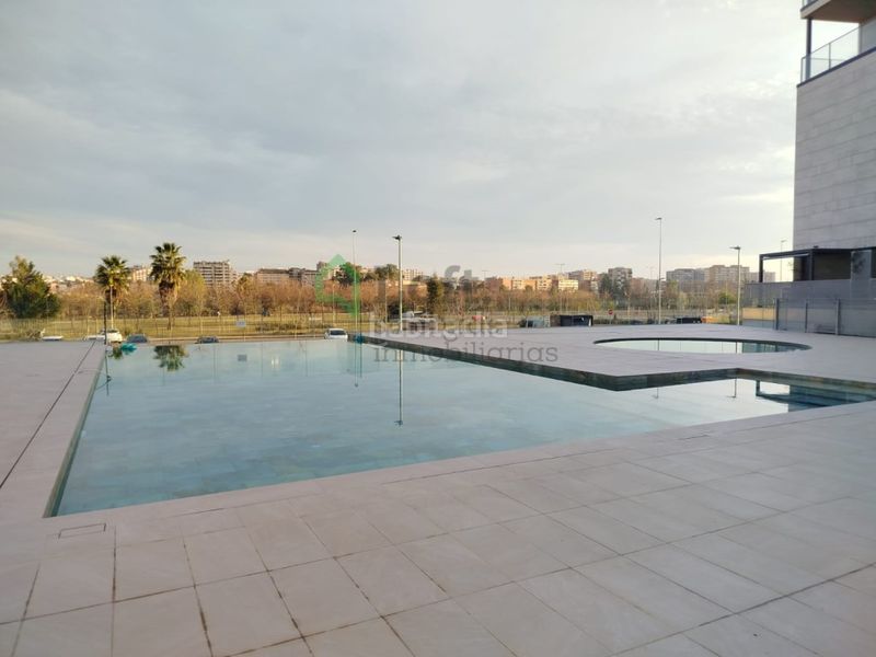 Foto 9edd94be-f564-47db-8dd2-a57d63923a7d. Apartament amb calefacció aparcament piscina a La Estación Badajoz